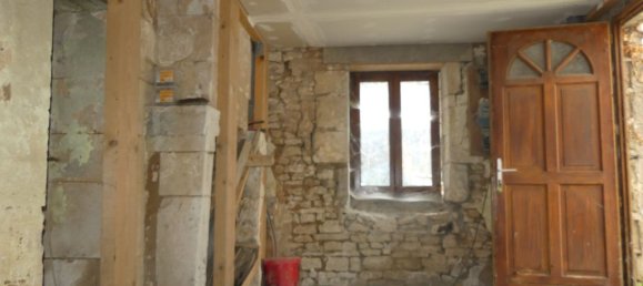 2 Schlafzimmer Haus in Richelieu, France, Nr. 84993 4