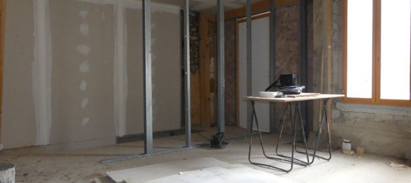 2 Schlafzimmer Haus in Richelieu, France, Nr. 84993 5