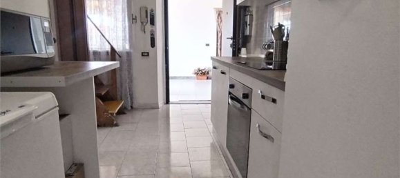 2 bedrooms Apartment in Malnate, Italy No. 359556 19
