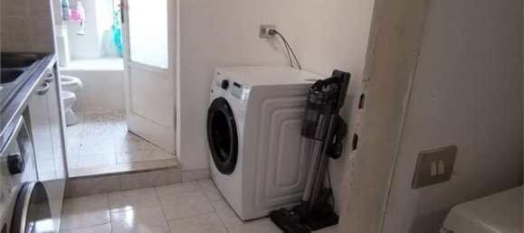 2 bedrooms Apartment in Malnate, Italy No. 359556 11