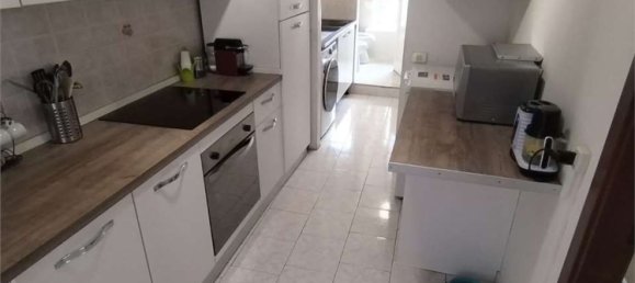 2 bedrooms Apartment in Malnate, Italy No. 359556 5