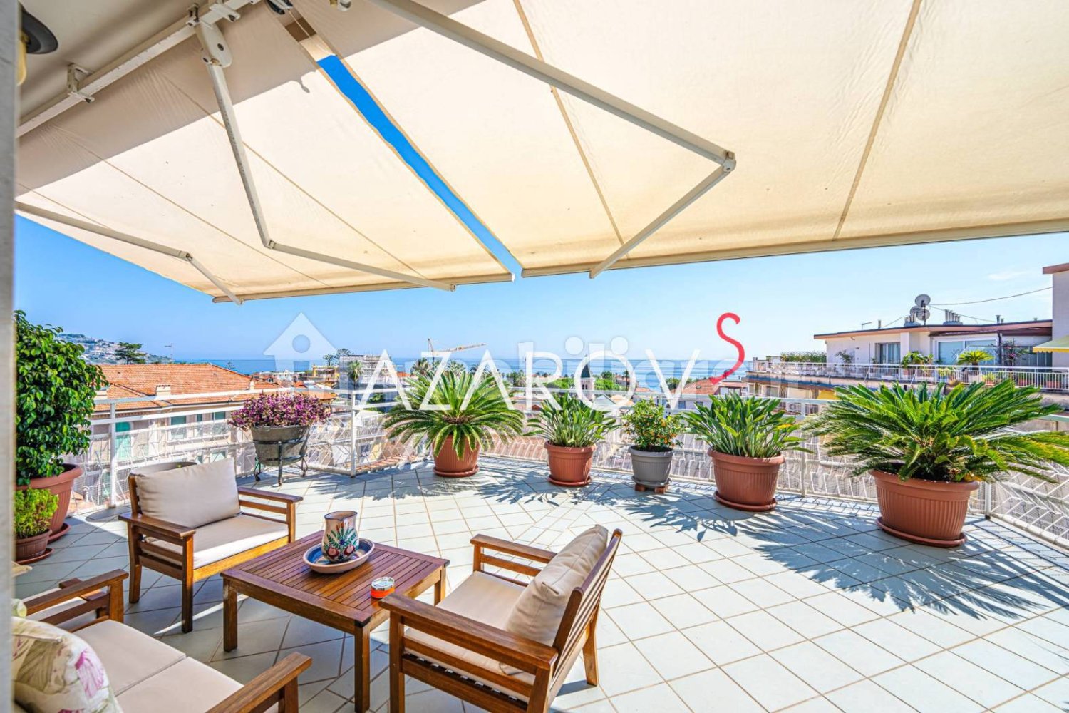 4 Schlafzimmer Penthouse in Sanremo, Italy, Nr. 105335