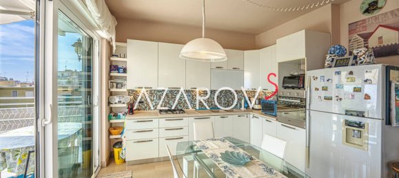 4 Schlafzimmer Penthouse in Sanremo, Italy, Nr. 105335 9