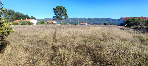 Земельный участок 4277м² в Aljubarrota, Португалия № 71870 2