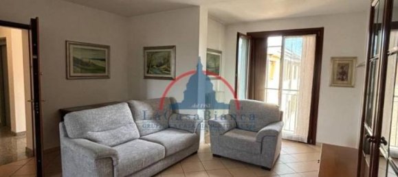 3-salle Appartement à Covo, Italy No. 37281 4