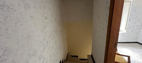 4 rooms House in Roccamorice, Italy No. 123153 25