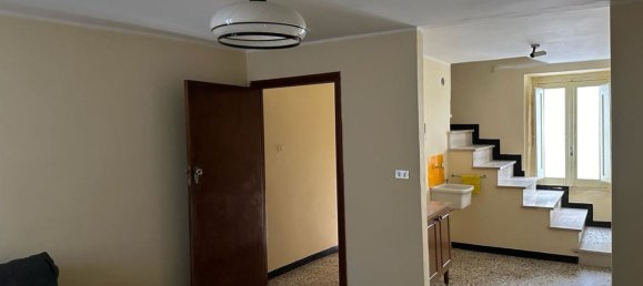 4 rooms House in Roccamorice, Italy No. 123153 13