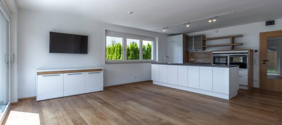 2 bedrooms Apartment in Kirchdorf in Tirol, Austria No. 209056 3