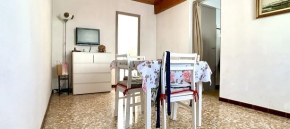 3 bedrooms House in Saint-Laurent-de-la-Salanque, France No. 310466 10