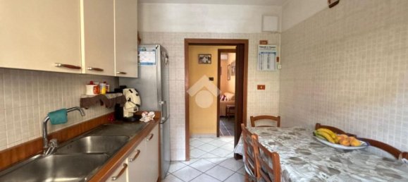2 rooms Apartment in Naples, Italy No. 261121 6