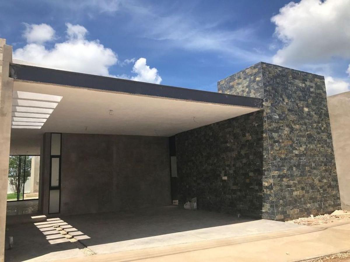 Casa de 3 dormitorios en Mérida, Mexico No. 45756