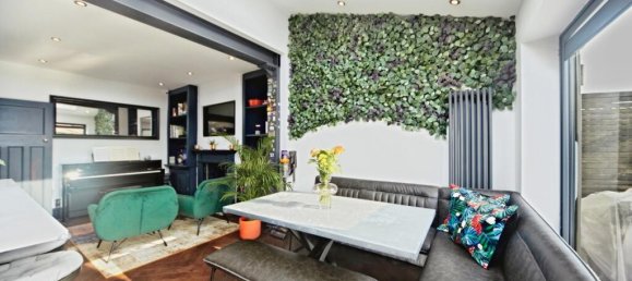 3 bedrooms House in South Croydon, United Kingdom No. 8098 12