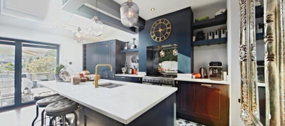 3 bedrooms House in South Croydon, United Kingdom No. 8098 3