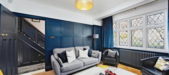 3 bedrooms House in South Croydon, United Kingdom No. 8098 14