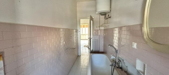 2 rooms Apartment in Asti, Italy No. 150250 3