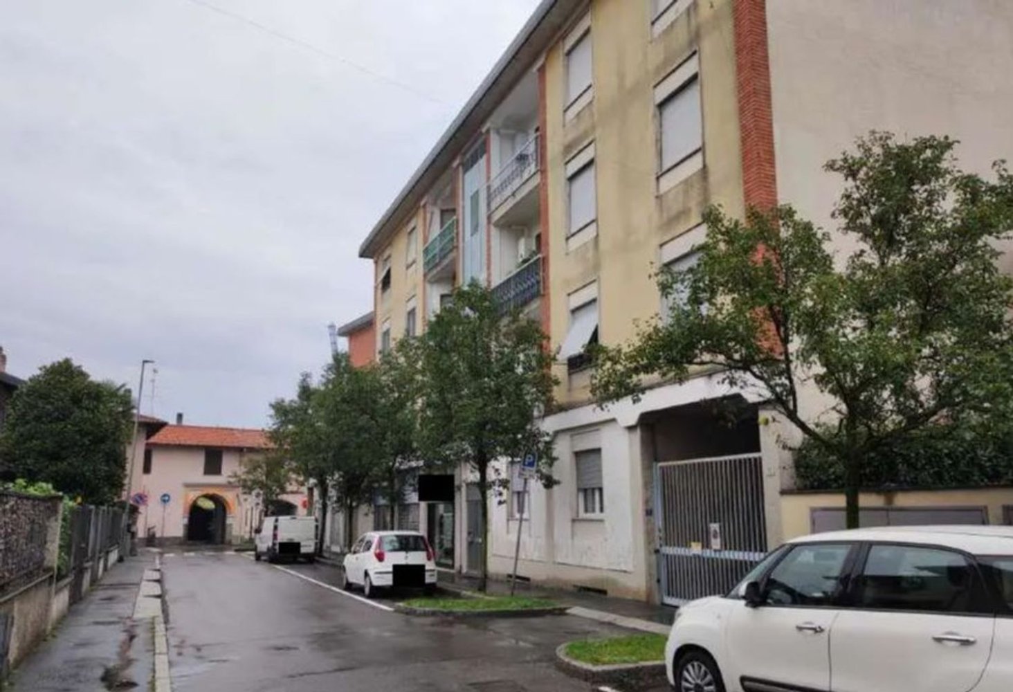 3 rooms Apartment in Rescaldina, Italy No. 13071