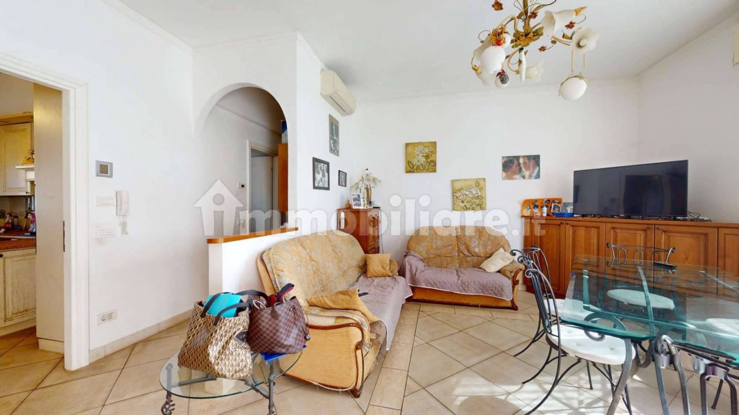 Квартира с 2 спальнями в Медичина, Италия № 332398