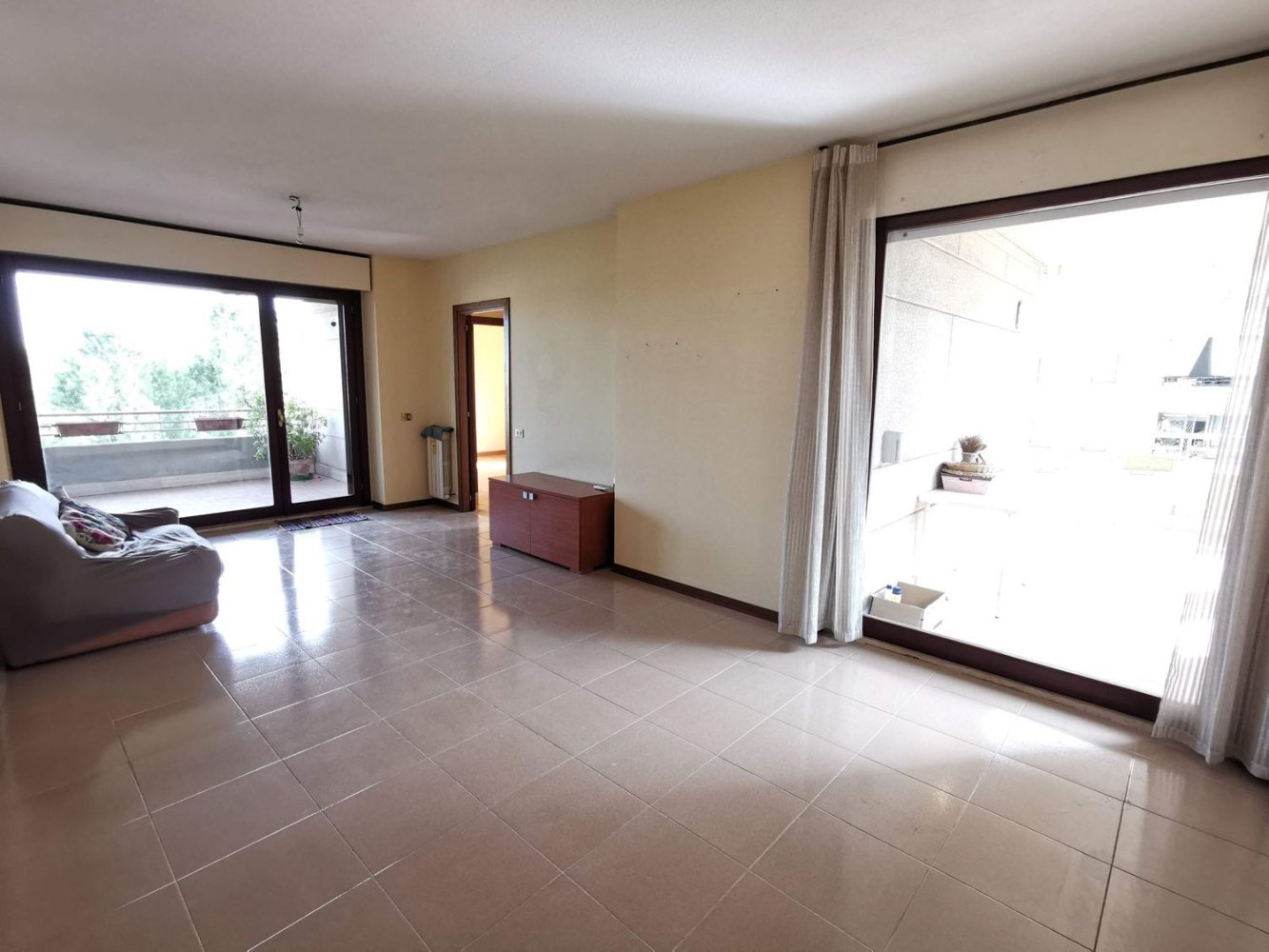 5 bedrooms Apartment in Rome, Italy No. 377768