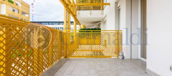 2 bedrooms Apartment in Milan, Italy No. 260722 7