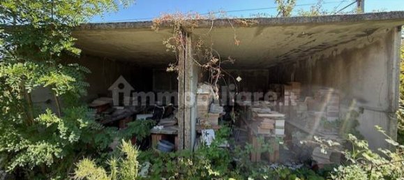 4 bedrooms House in Trecate, Italy No. 289885 19