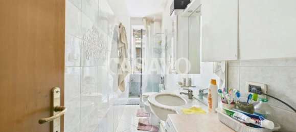 2 rooms Apartment in Rome, Italy No. 2009 11