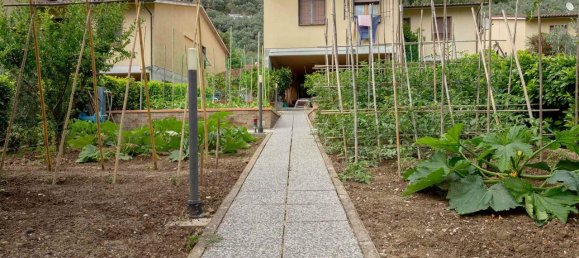 7 rooms House in Calenzano, Italy No. 36121 18