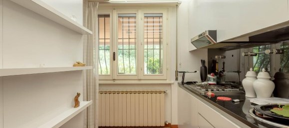 7 rooms House in Calenzano, Italy No. 36121 11