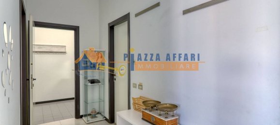 Propriété commerciale à Castiglione Olona, Italy 164m² No. 264493 15