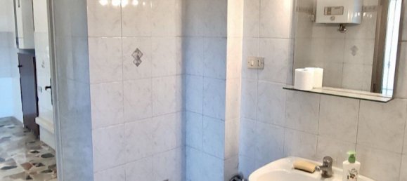 Apartamento de 4 habitaciónes en Moncalieri, Italy No. 52191 37
