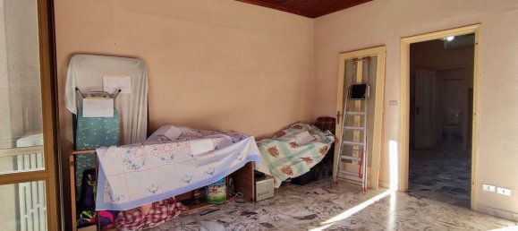 Apartamento de 4 habitaciónes en Moncalieri, Italy No. 52191 8