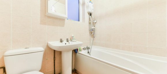 3 غرف نوم شقة في Feltham, United Kingdom رقم 9855 6