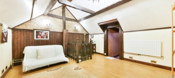 3 غرف نوم شقة في Feltham, United Kingdom رقم 9855 8