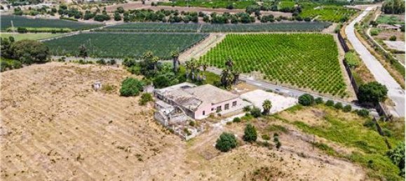 1 room Commercial property in Syracuse, Italy No. 280260 15