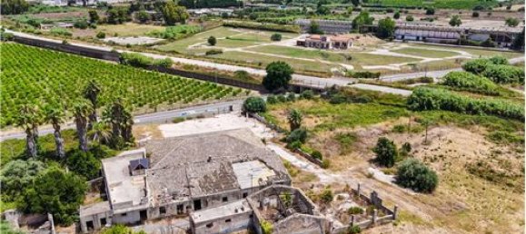 1 room Commercial property in Syracuse, Italy No. 280260 8