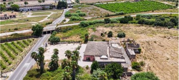 1 room Commercial property in Syracuse, Italy No. 280260 17