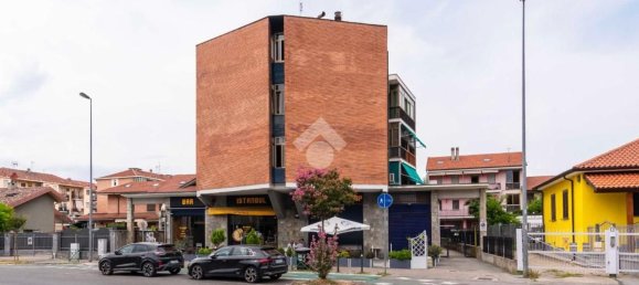 3 bedrooms Apartment in Grugliasco, Italy No. 323121 37