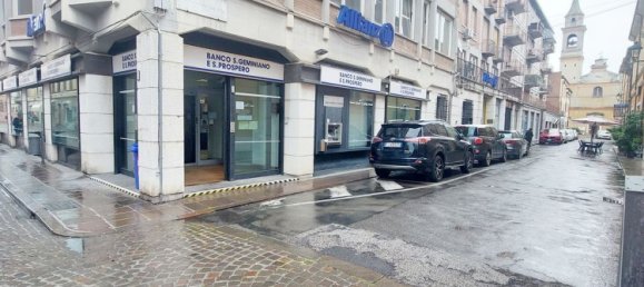 500m² Office in Guastalla, Italy No. 116166 4