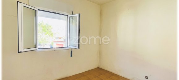 3 bedrooms House in Frechas, Portugal No. 85823 11