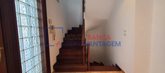 4 bedrooms House in Seixal, Portugal No. 19596 10