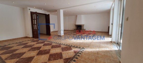 4 bedrooms House in Seixal, Portugal No. 19596 12