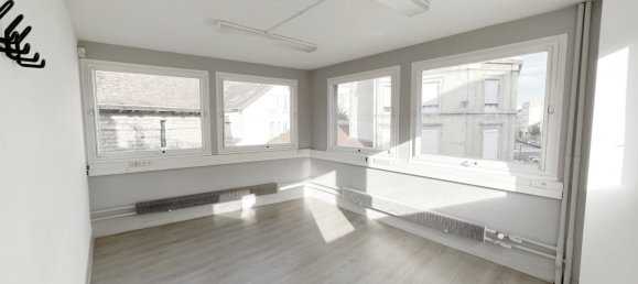 Офис 52м² в Реймс, Франция № 259958 2