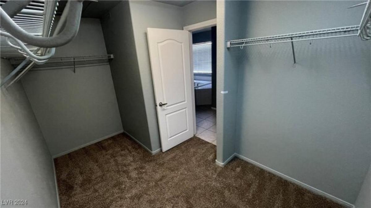 3 bedrooms House in North Las Vegas, USA No. 380815