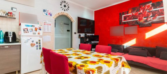 2 bedrooms Apartment in Rivoli, Italy No. 55334 3