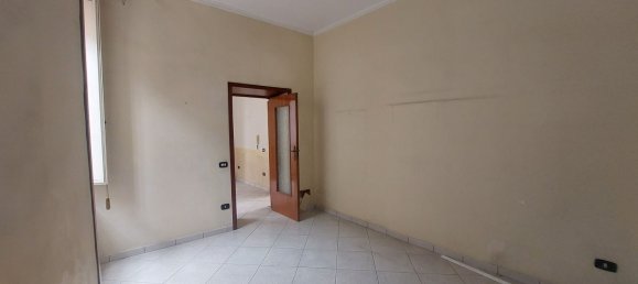 Квартира с 4 комнатами в Торре дель Греко, Италия № 8949 14