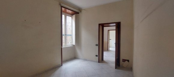 Квартира с 4 комнатами в Торре дель Греко, Италия № 8949 13