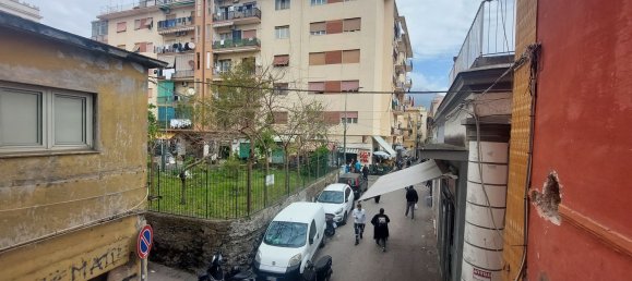 Квартира с 4 комнатами в Торре дель Греко, Италия № 8949 23