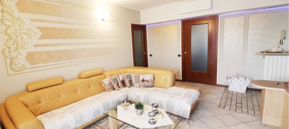 3 rooms Apartment in Dalmine, Italy No. 110400 8