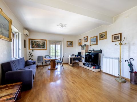 2 bedrooms Apartment in Rome, Italy No. 318278