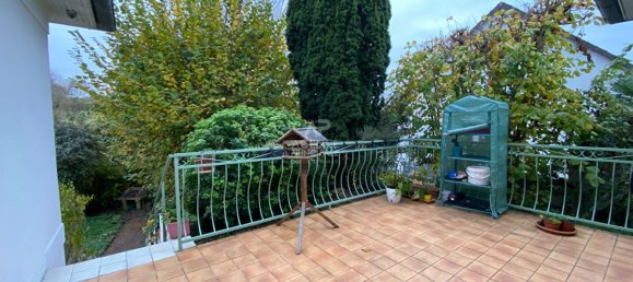 3 bedrooms Villa in Osny, France No. 167719 11