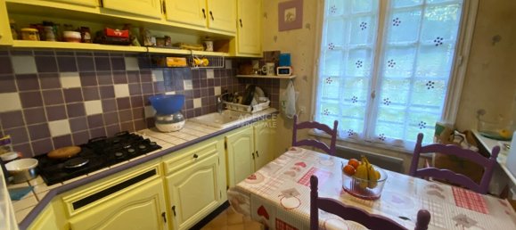 3 bedrooms Villa in Osny, France No. 167719 3